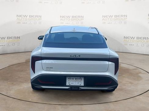 New 2026 Kia K4 FWD image 4