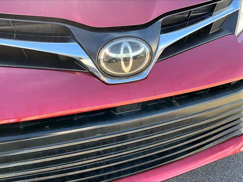 Used 2018 Toyota Sienna LE image 27