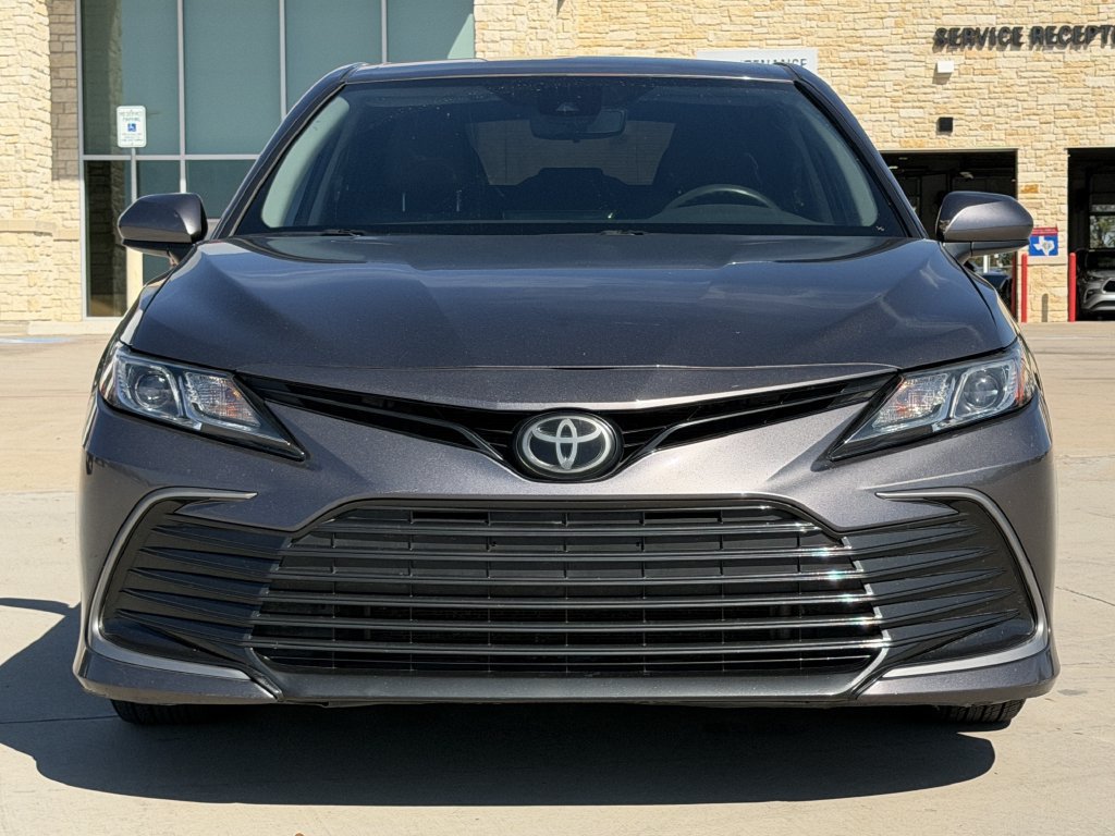 Used 2023 Toyota Camry LE FWD image 7