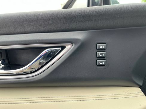 Used 2020 Subaru Ascent Limited w/ Technology Package AWD/4WD image 12