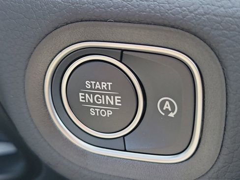 New 2026 Mercedes-Benz GLS 450 4MATIC image 31