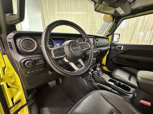 Used 2023 Jeep Wrangler Unlimited Sahara w/ Cold Weather Group AWD/4WD image 23