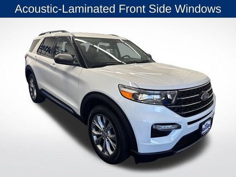 Used 2023 Ford Explorer XLT w/ Equipment Group 202A AWD/4WD image 8