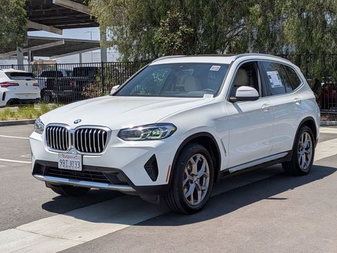 Used 2022 BMW X3 sDrive30i w/ Premium Package 2 RWD image 2