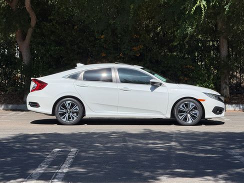 Used 2016 Honda Civic EX-T image 6