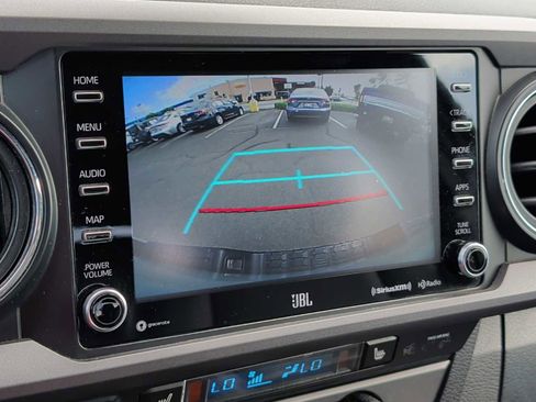 Used 2022 Toyota Tacoma TRD Off-Road image 24