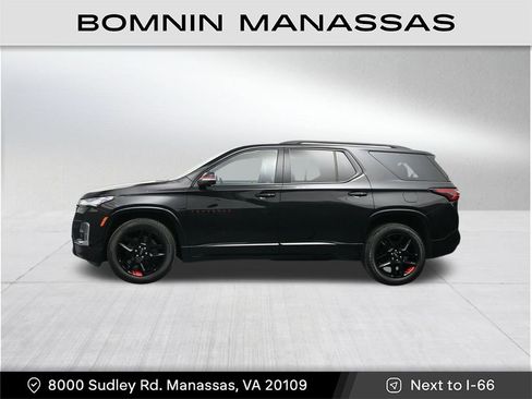 Used 2023 Chevrolet Traverse Premier w/ Redline Edition image 8