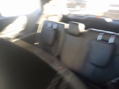 New 2026 Chrysler Pacifica Limited image 9