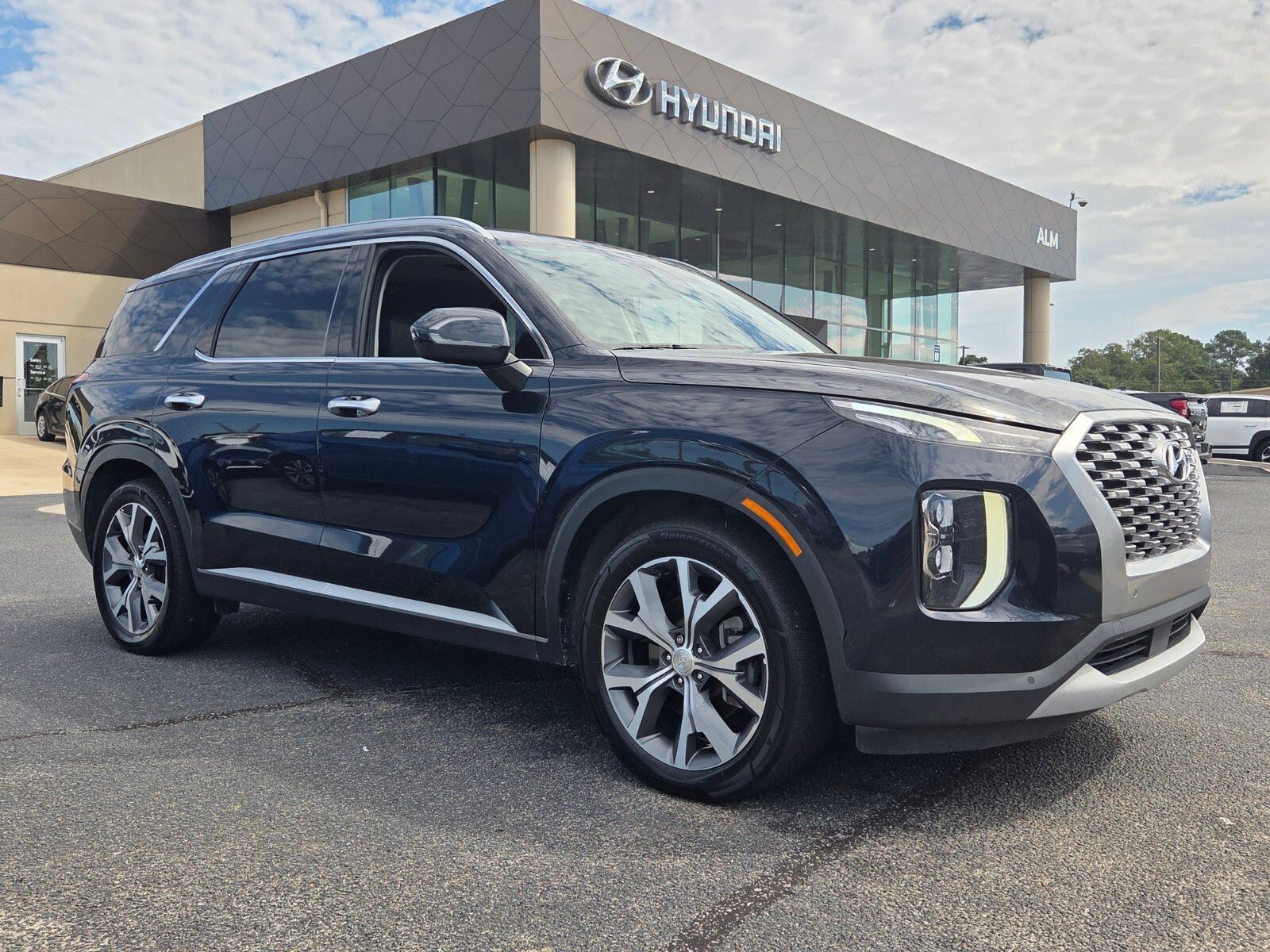 Used 2022 Hyundai Palisade SEL w/ Premium Package FWD image 1