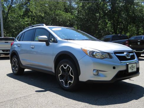 Used 2015 Subaru Crosstrek 2.0i Premium AWD/4WD image 3