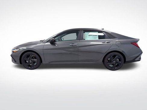 New 2026 Hyundai Elantra SEL Sport Premium FWD image 2