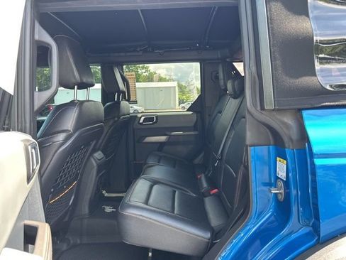 Used 2023 Ford Bronco Badlands AWD/4WD image 12