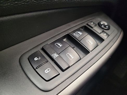 Used 2020 Jeep Cherokee Latitude image 27