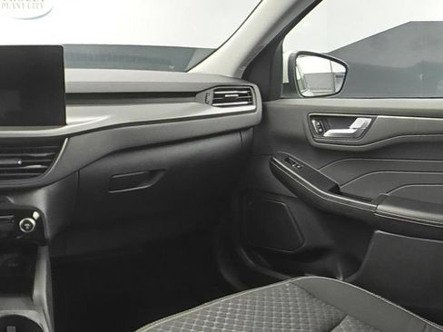 Used 2023 Ford Escape Active w/ Tech Pack #2 FWD image 15