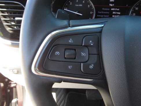 Used 2022 Buick Envision Avenir w/ Technology Package II FWD image 26