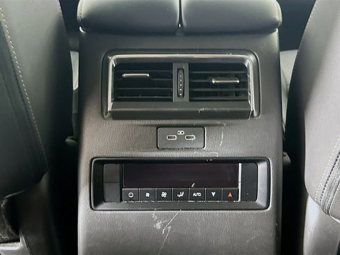Used 2025 MAZDA CX-90 3.3 Turbo w/ Preferred Package AWD/4WD image 29