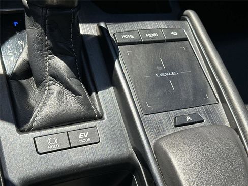 Used 2020 Lexus ES 300h w/ Accessory Package 2 FWD image 38