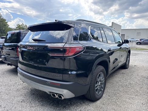 Used 2025 GMC Acadia Elevation FWD image 3