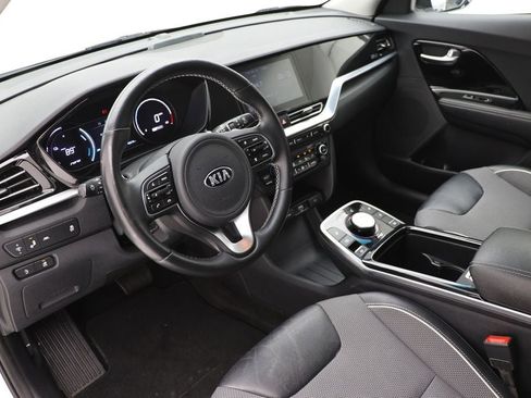 Used 2021 Kia Niro EX w/ Cold Weather Package image 14