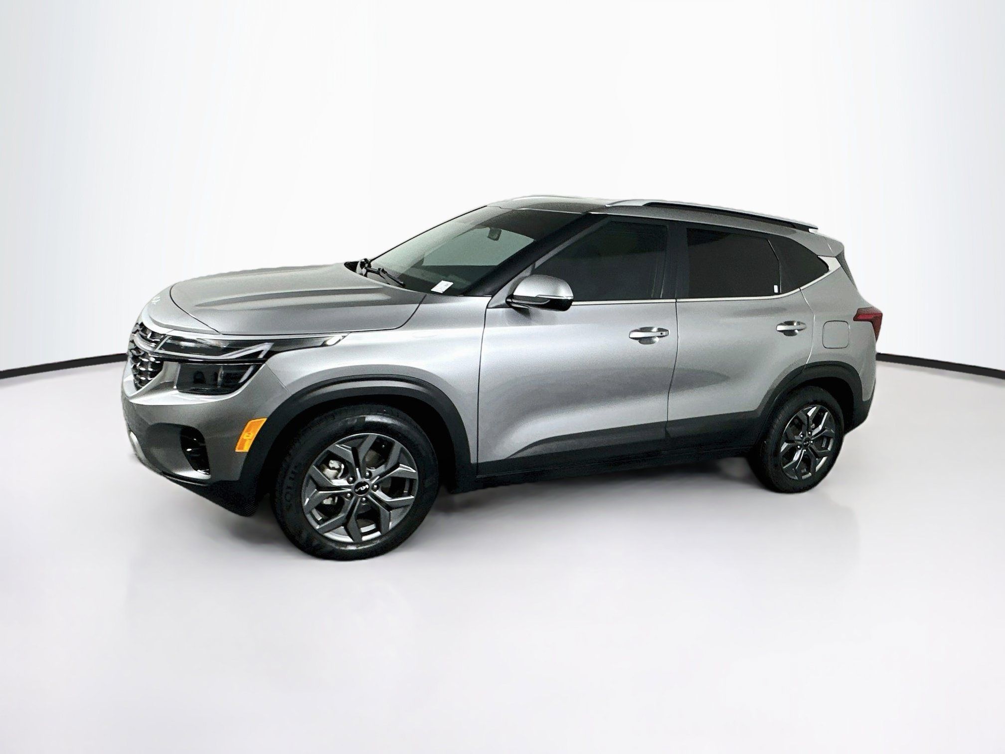 Used 2024 Kia Seltos S FWD image 4