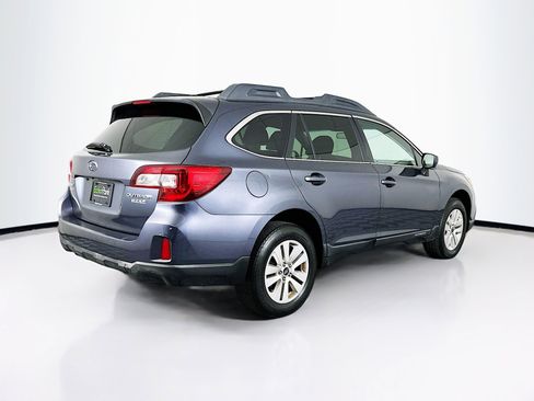Used 2015 Subaru Outback 2.5i Premium image 9