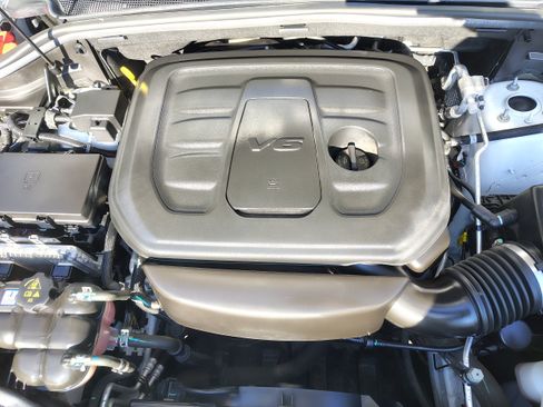 Certified 2021 Jeep Grand Cherokee Laredo AWD/4WD image 16