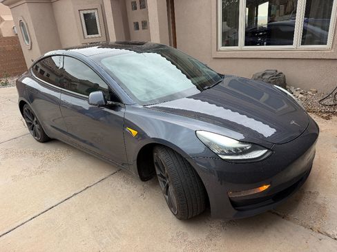Used 2020 Tesla Model 3 Performance AWD/4WD image 2