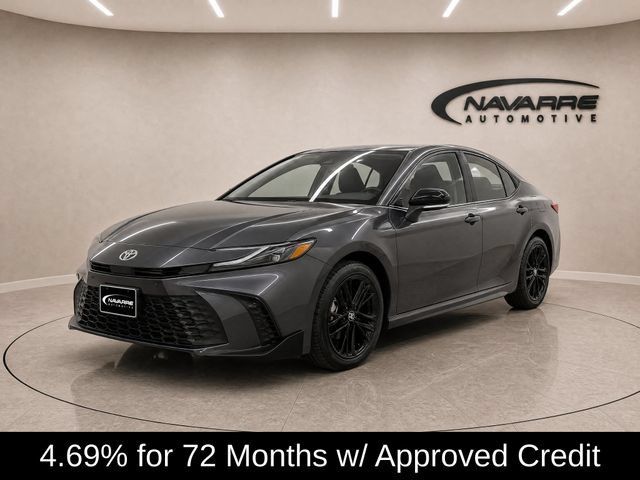 Used 2025 Toyota Camry SE FWD image 3