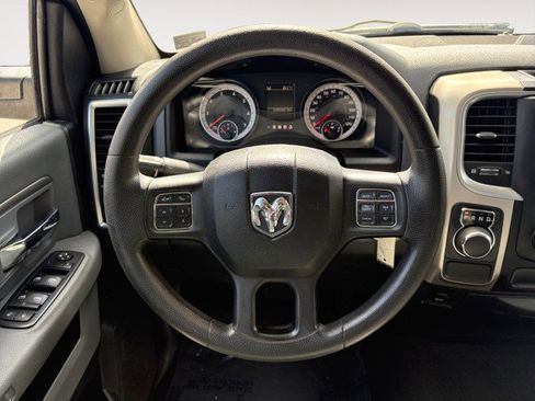 Used 2015 RAM 1500 Classic SLT RWD image 10