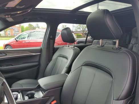 New 2026 Jeep Grand Cherokee L Limited AWD/4WD image 10