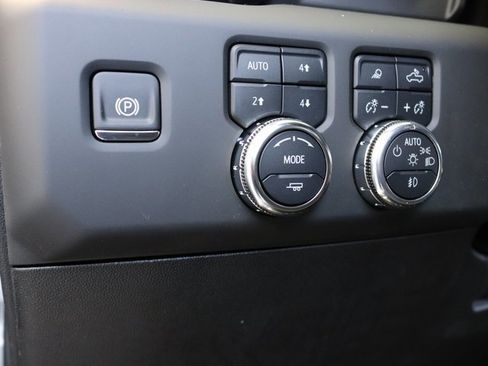 New 2025 GMC Sierra 2500 Denali w/ Denali Reserve Package image 21