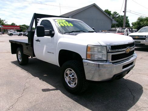 Used 2011 Chevrolet Silverado 2500 W/T AWD/4WD image 6