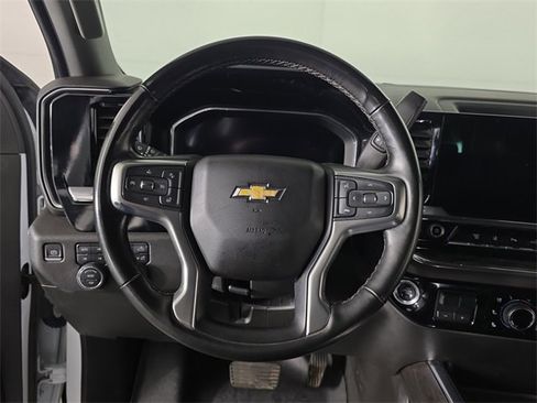 Used 2024 Chevrolet Silverado 2500 LTZ w/ LTZ Convenience Package image 14