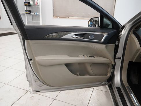 Used 2017 Lincoln MKZ Reserve w/ Climate Package image 6