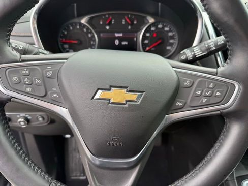 Used 2022 Chevrolet Equinox Premier image 19