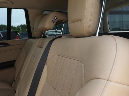 Used 2017 Mercedes-Benz GLS 450 450 4MATIC w/ Premium Package image 11