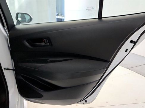 Certified 2022 Toyota Corolla LE w/ LE Convenience Package image 19