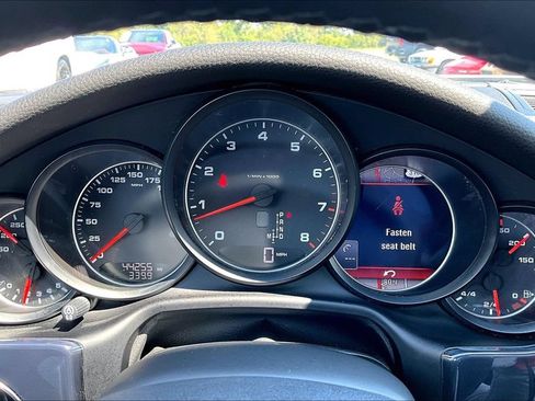 Used 2016 Porsche Panamera 4 AWD/4WD image 15