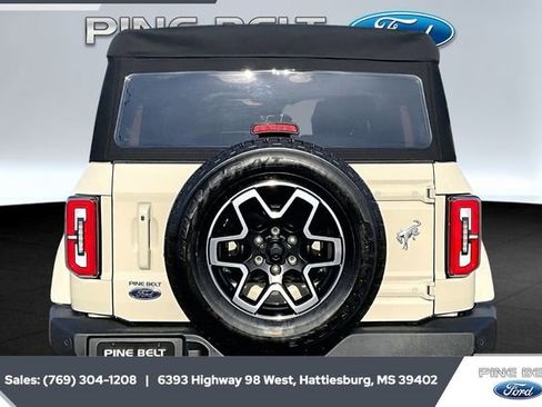 Used 2025 Ford Bronco Outer Banks image 4