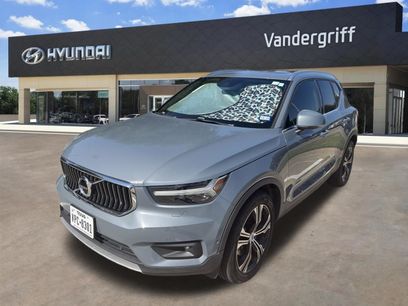 Used 2021 Volvo XC40 T4 Inscription w/ Advanced Package