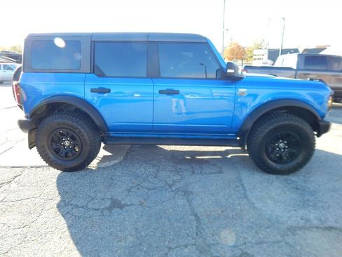 Used 2023 Ford Bronco Wildtrak image 6