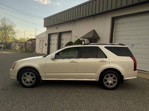 Used 2005 Cadillac SRX V8 AWD/4WD image 4
