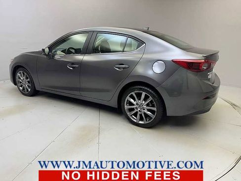 Used 2018 MAZDA MAZDA3 Grand Touring w/ Premium Equipment Package FWD image 3
