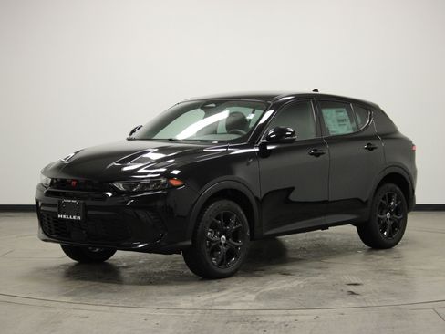 Used 2024 Dodge Hornet GT w/ GT Blacktop Package image 4