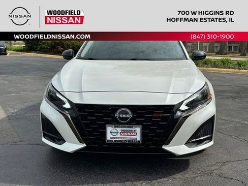 Certified 2024 Nissan Altima 2.5 SR w/ SR Premium Package AWD/4WD image 2