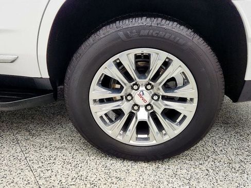 Used 2023 GMC Yukon Denali image 9