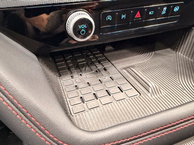 Used 2025 Ford Explorer ST AWD/4WD image 36