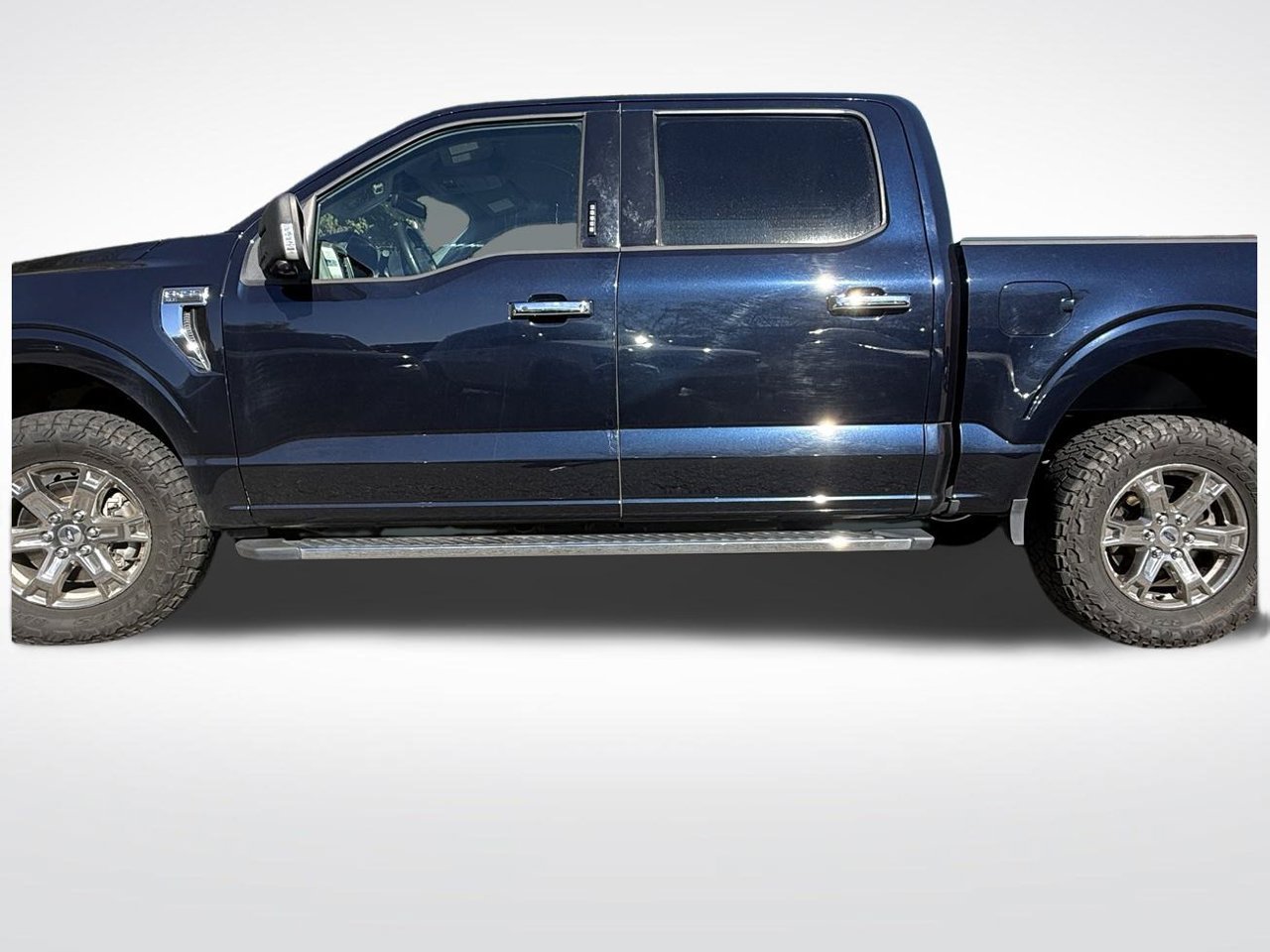 Used 2021 Ford F150 XLT w/ Equipment Group 302A High AWD/4WD image 7