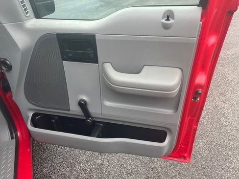 Used 2007 Ford F150 XLT image 21