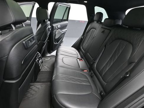 Used 2022 BMW X5 M50i AWD/4WD image 43